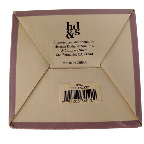 Daisies Hues and Brews Mug / Tea Infuser with Lid may be used as a coaster - Picture 7 of 7